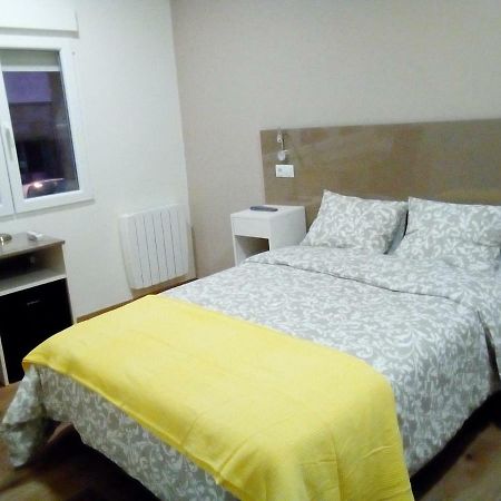 산티아고데콤포스텔라 Residencia Compostela 2 B&B 외부 사진