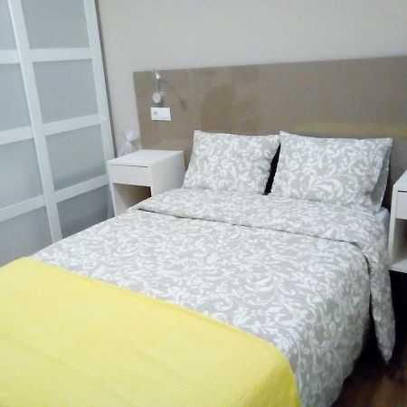 산티아고데콤포스텔라 Residencia Compostela 2 B&B 외부 사진