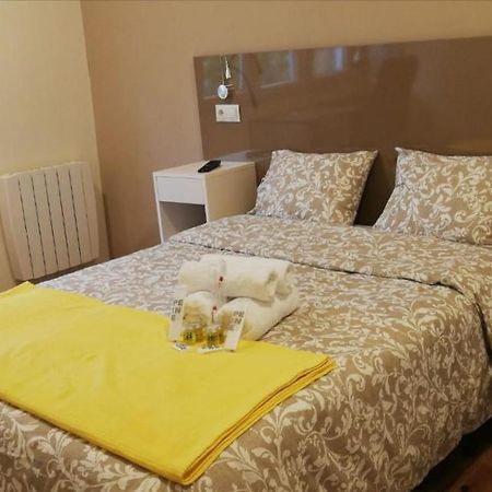 산티아고데콤포스텔라 Residencia Compostela 2 B&B 외부 사진