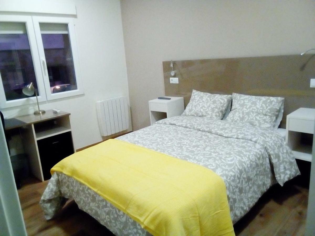 산티아고데콤포스텔라 Residencia Compostela 2 B&B 외부 사진