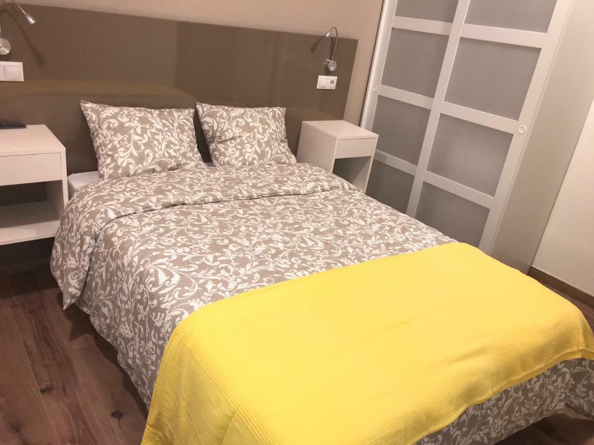 산티아고데콤포스텔라 Residencia Compostela 2 B&B 외부 사진