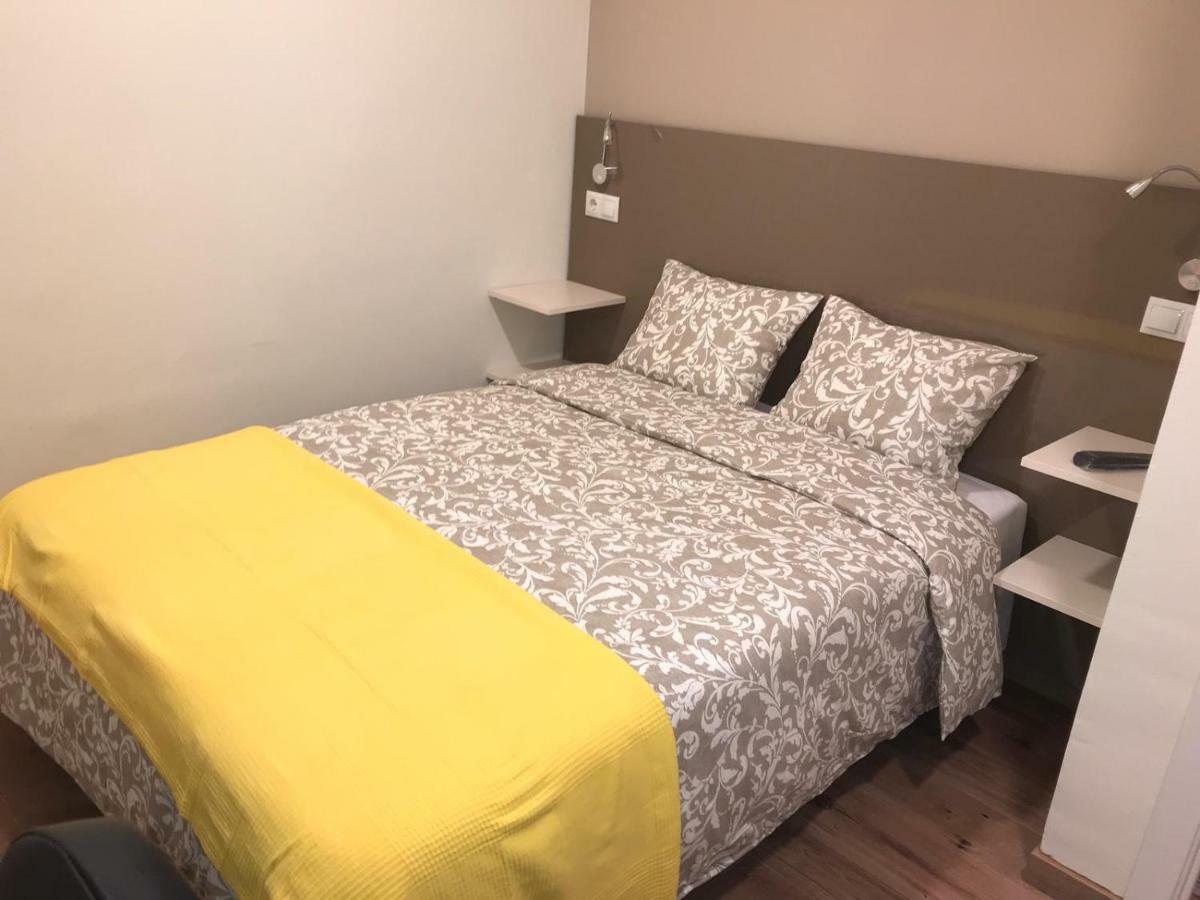 산티아고데콤포스텔라 Residencia Compostela 2 B&B 외부 사진