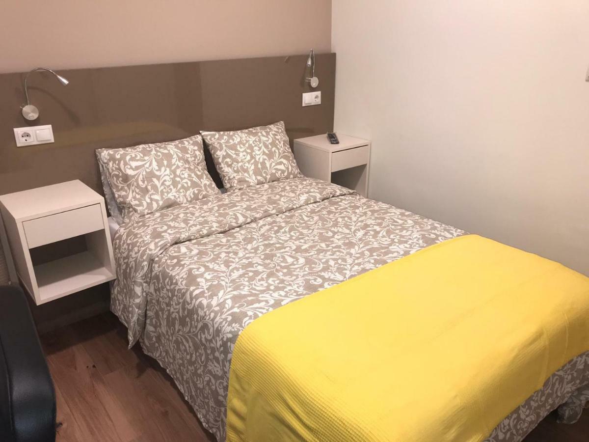 산티아고데콤포스텔라 Residencia Compostela 2 B&B 외부 사진